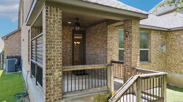 121 Cimarron Crk, Boerne, TX 78006