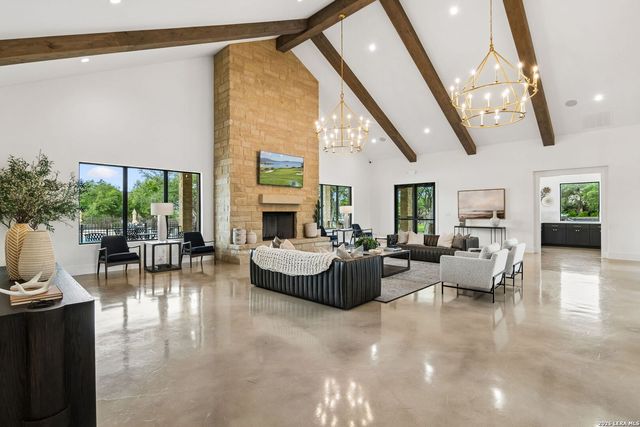 121 Cimarron Crk, Boerne, TX 78006