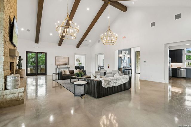 121 Cimarron Crk, Boerne, TX 78006