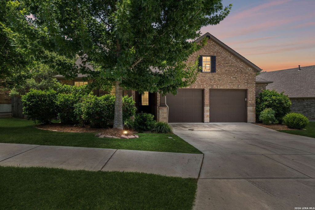 121 Cimarron Crk, Boerne, TX 78006