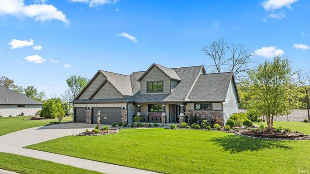 18736 Roselle Cove, Auburn, IN 46706