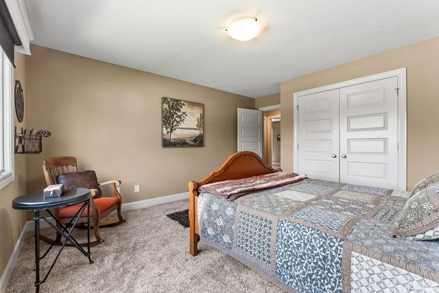 18736 Roselle Cove, Auburn, IN 46706
