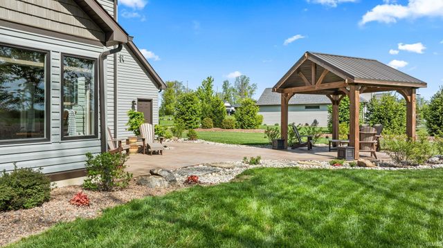 18736 Roselle Cove, Auburn, IN 46706