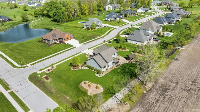 18736 Roselle Cove, Auburn, IN 46706