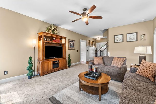 18736 Roselle Cove, Auburn, IN 46706