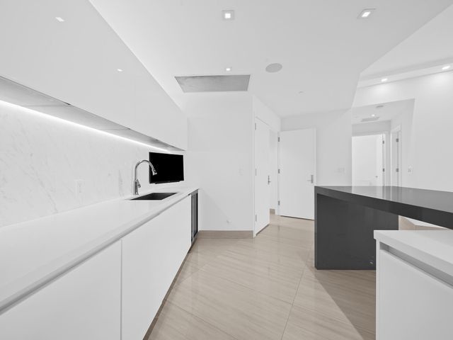 701 N Fort Lauderdale Beach Boulevard 1104, Fort Lauderdale, FL 33304