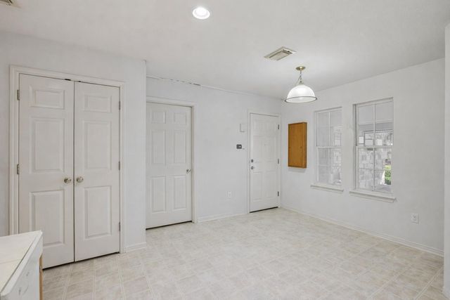 2001 Goforth RD, Kyle, TX 78640