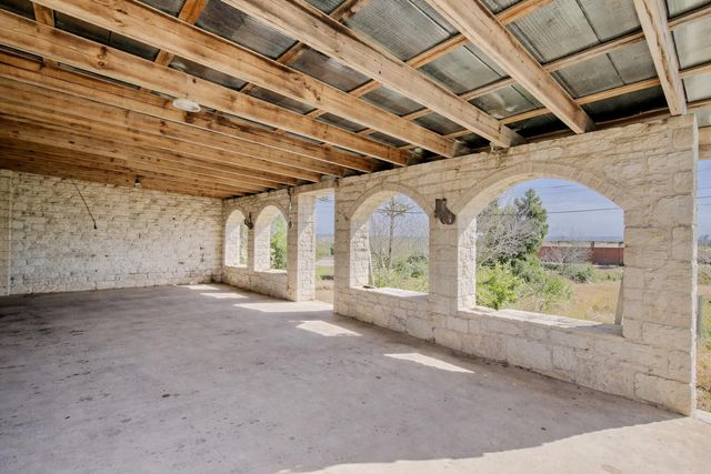 2001 Goforth RD, Kyle, TX 78640