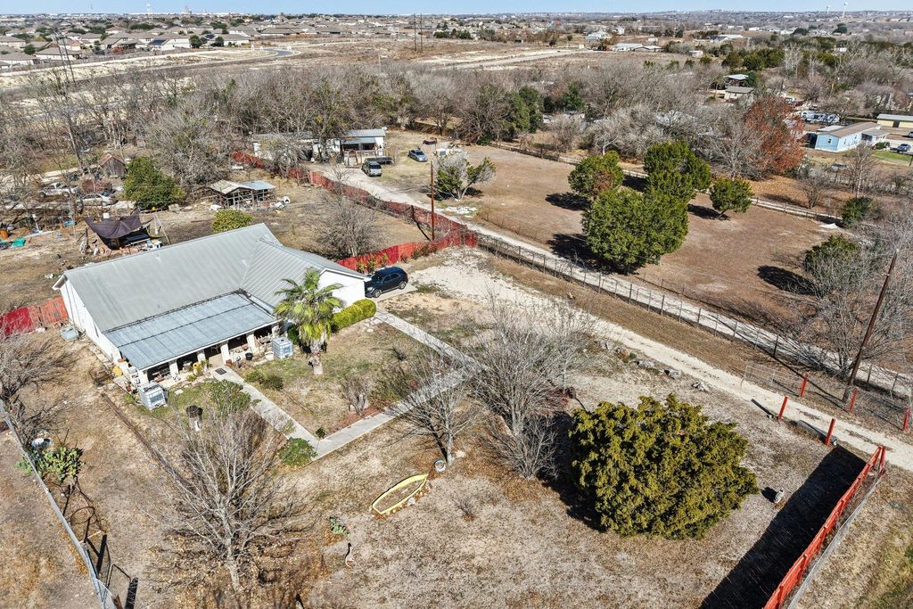 2001 Goforth RD, Kyle, TX 78640