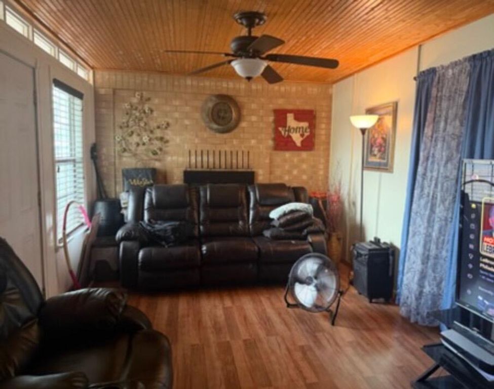Image 2 of property listing at 1103 N Garfield Street, San Angelo, TX 76901