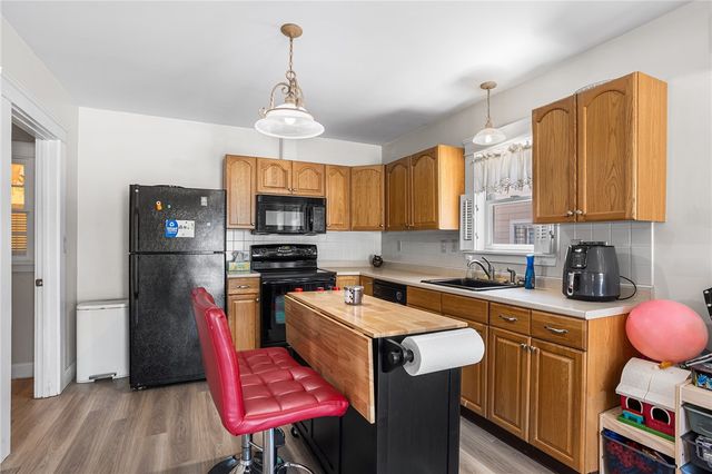 53 Cathedral Avenue, Providence, RI 02908