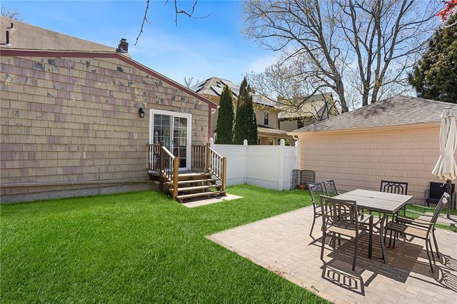 53 Cathedral Avenue, Providence, RI 02908