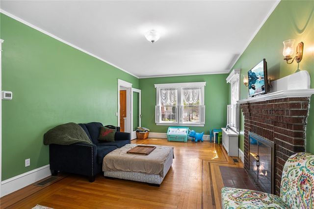 53 Cathedral Avenue, Providence, RI 02908