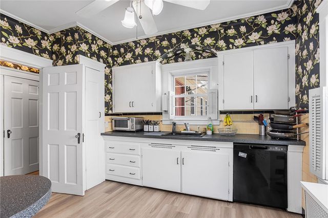 53 Cathedral Avenue, Providence, RI 02908