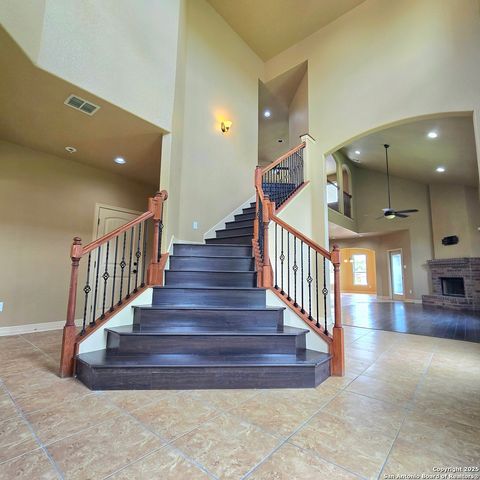 13700 Trailside Ln, Live Oak, TX 78233