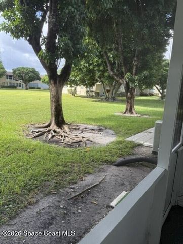105 Oxford 600, West Palm Beach, FL 33417