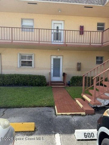 105 Oxford 600, West Palm Beach, FL 33417