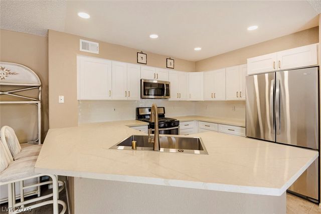 7900 Ryandale Circle 101, Las Vegas, NV 89145