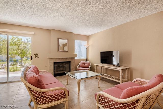 7900 Ryandale Circle 101, Las Vegas, NV 89145