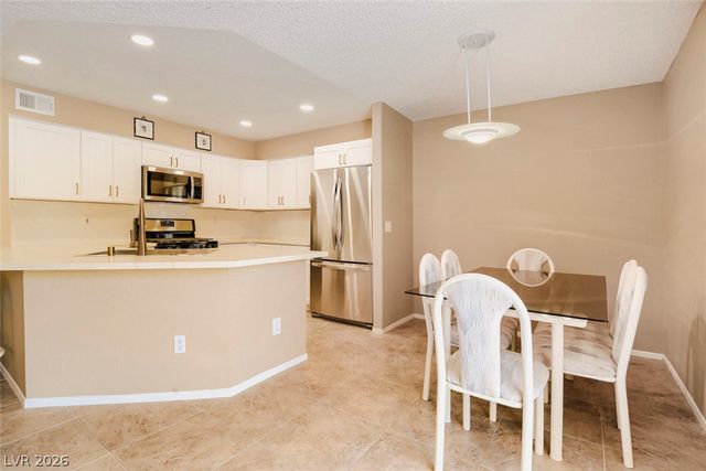 7900 Ryandale Circle 101, Las Vegas, NV 89145