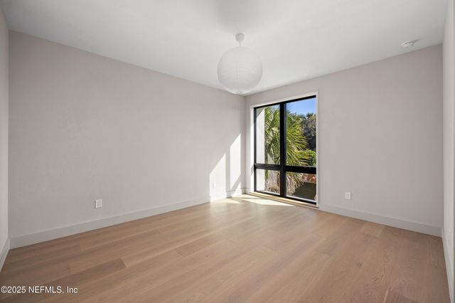 1475 OCEAN Boulevard, Atlantic Beach, FL 32233