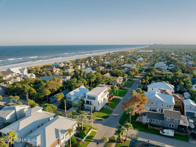 1475 OCEAN Boulevard, Atlantic Beach, FL 32233