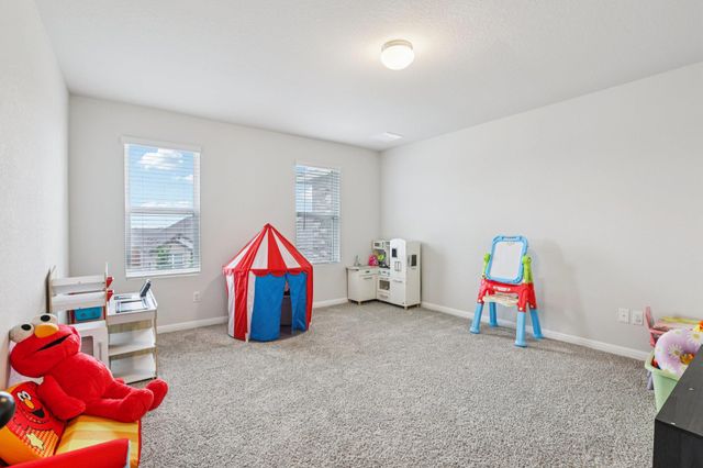 204 Swinging H LN, Georgetown, TX 78633