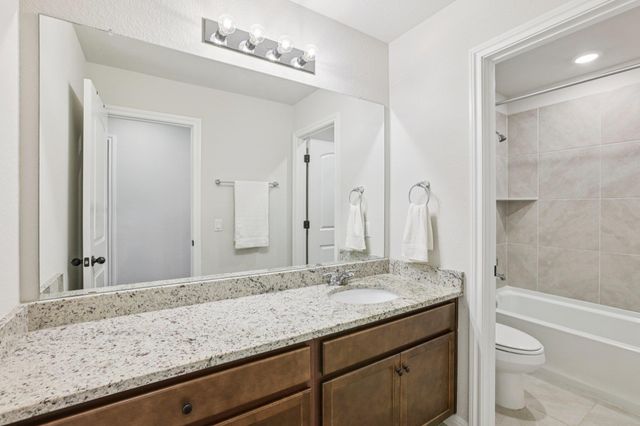 204 Swinging H LN, Georgetown, TX 78633