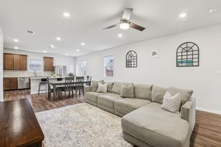 204 Swinging H LN, Georgetown, TX 78633