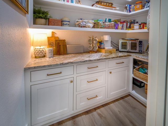 25824 Navajo Place Drive, Tomball, TX 77375