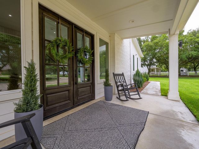 25824 Navajo Place Drive, Tomball, TX 77375