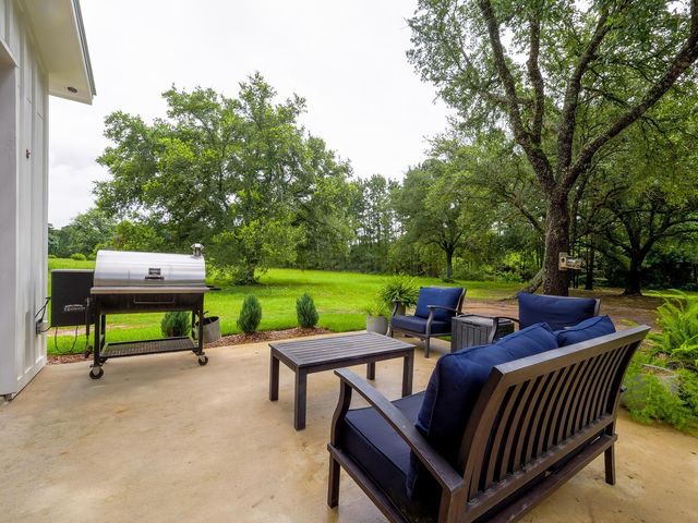 25824 Navajo Place Drive, Tomball, TX 77375