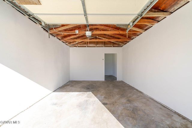 925 W Oldfield Street, Lancaster, CA 93534