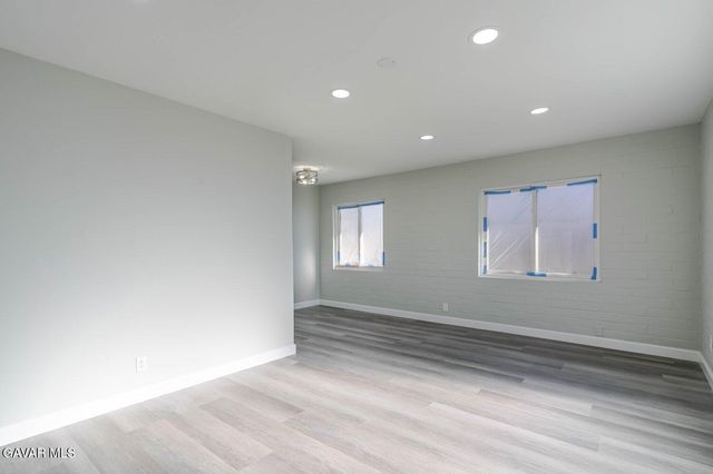 925 W Oldfield Street, Lancaster, CA 93534