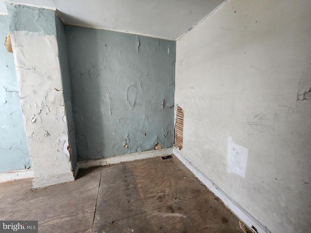 1127 N MILTON AVE, Baltimore, MD 21213