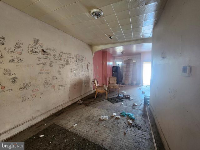 1127 N MILTON AVE, Baltimore, MD 21213