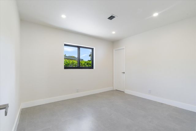 1601 Seabreeze Boulevard, Fort Lauderdale, FL 33316