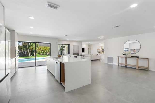 1601 Seabreeze Boulevard, Fort Lauderdale, FL 33316