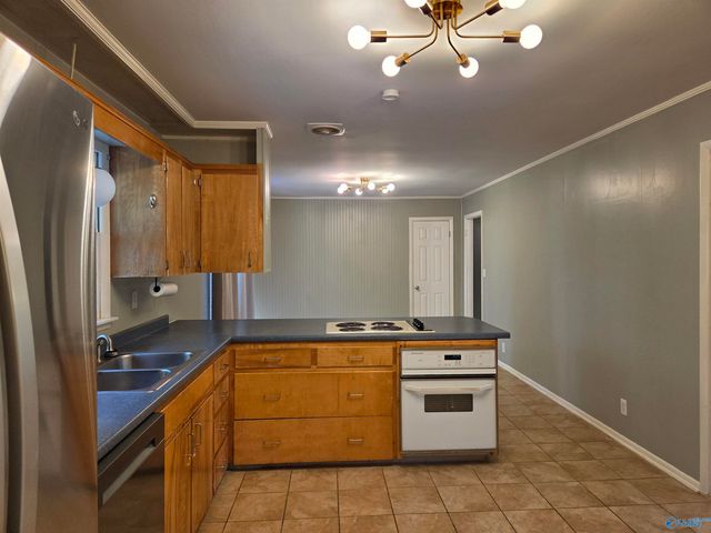 2309 Laverne Drive, Huntsville, AL 35810