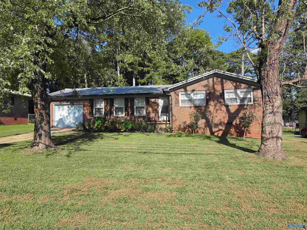 2309 Laverne Drive, Huntsville, AL 35810