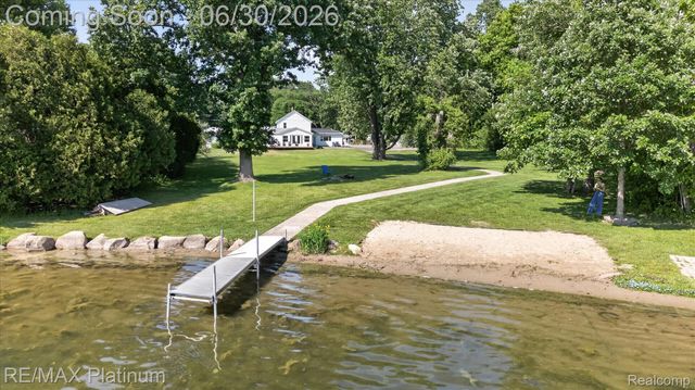1462 S HUGHES Road, Genoa Township, MI 48843