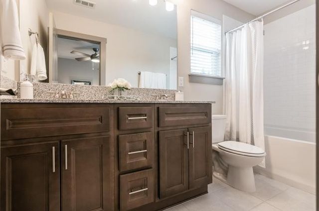 643 Bristol Creek Dr, Nashville, TN 37221