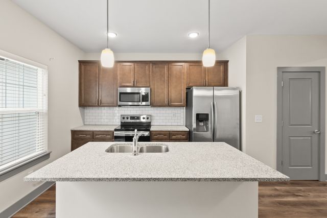 643 Bristol Creek Dr, Nashville, TN 37221