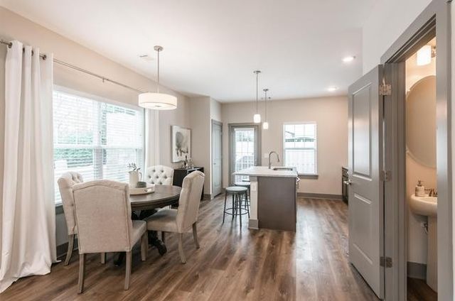 643 Bristol Creek Dr, Nashville, TN 37221