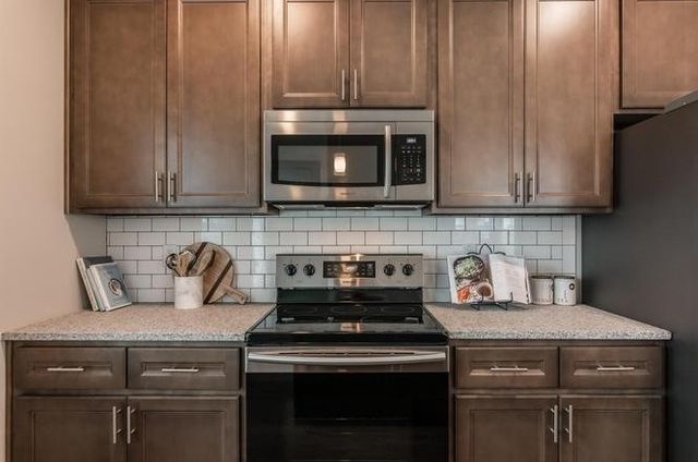 643 Bristol Creek Dr, Nashville, TN 37221