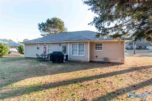 123 Ann Bradley Drive, Huntsville, AL 35811