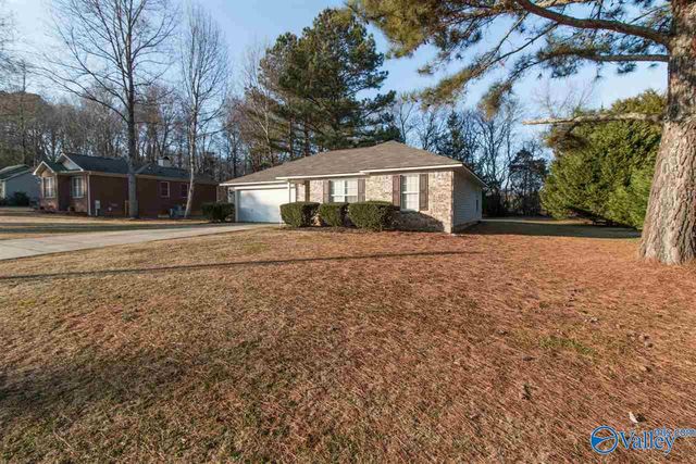 123 Ann Bradley Drive, Huntsville, AL 35811