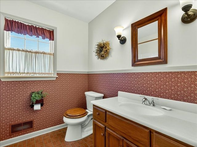 53 Freedom Pond Lane, Chili, NY 14514