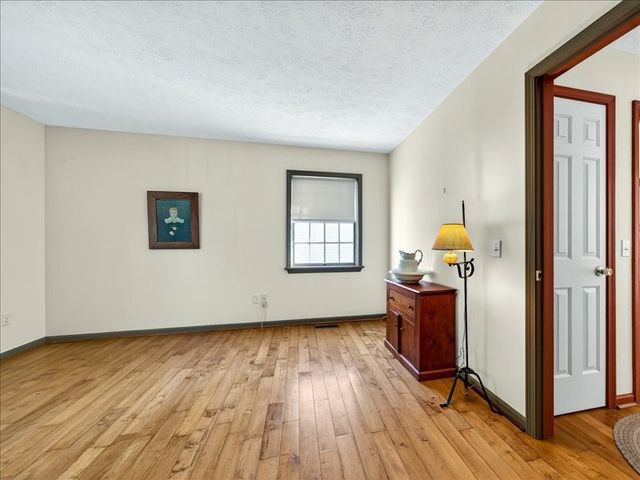 53 Freedom Pond Lane, Chili, NY 14514