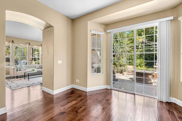 1165 N Fairfax Avenue, Clovis, CA 93611